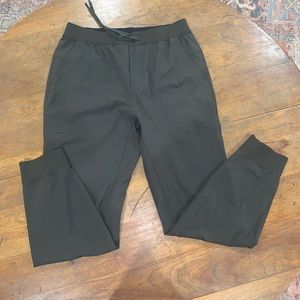 Mens size large lululemon joggers. Practically brand new!